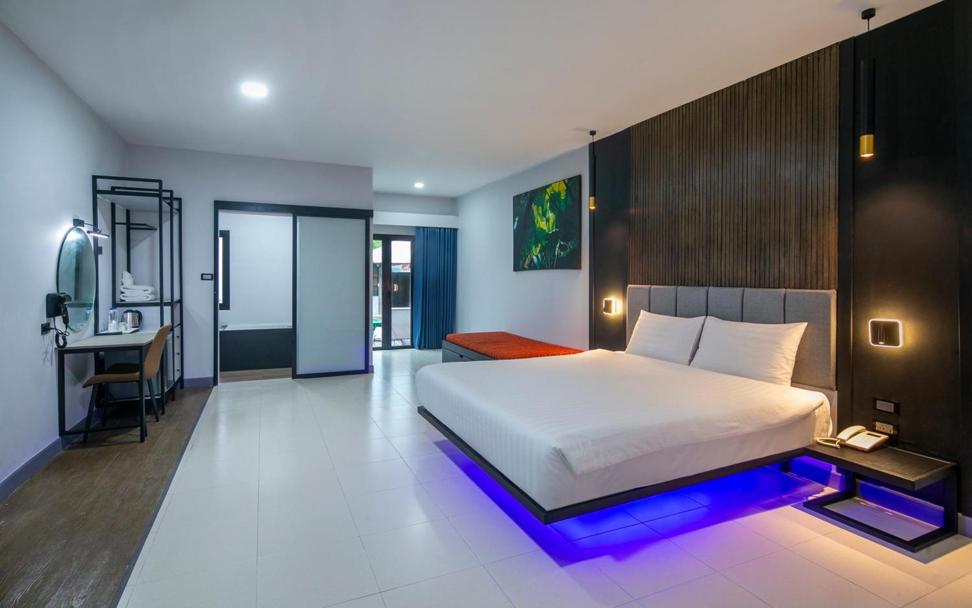 Tuana Hotels The Phulin Resort Karon Екстер'єр фото