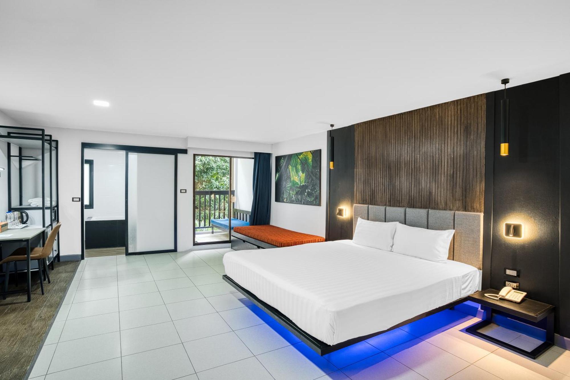 Tuana Hotels The Phulin Resort Karon Екстер'єр фото