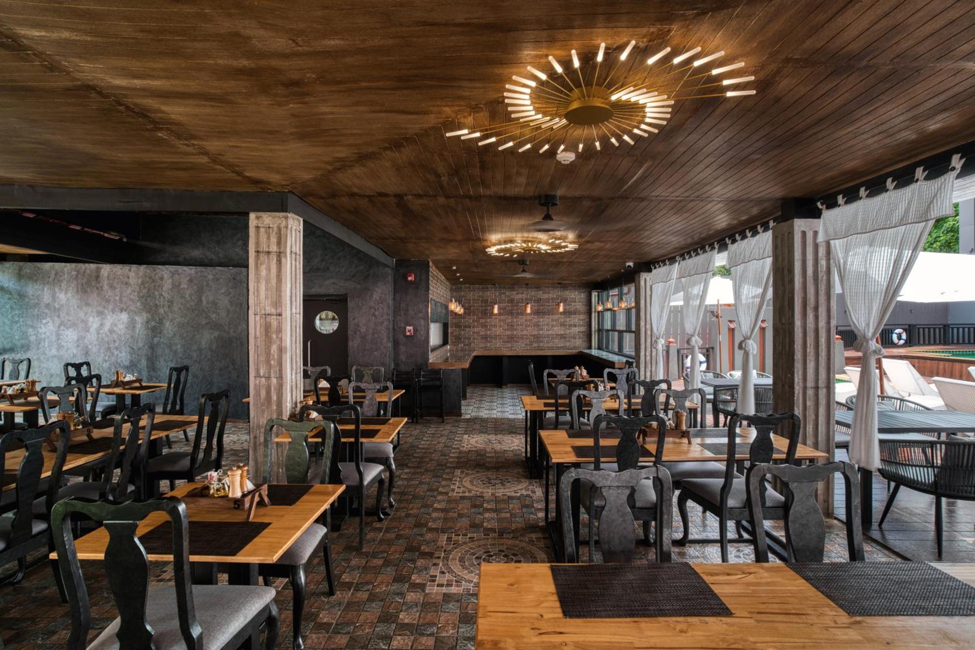 Tuana Hotels The Phulin Resort Karon Екстер'єр фото