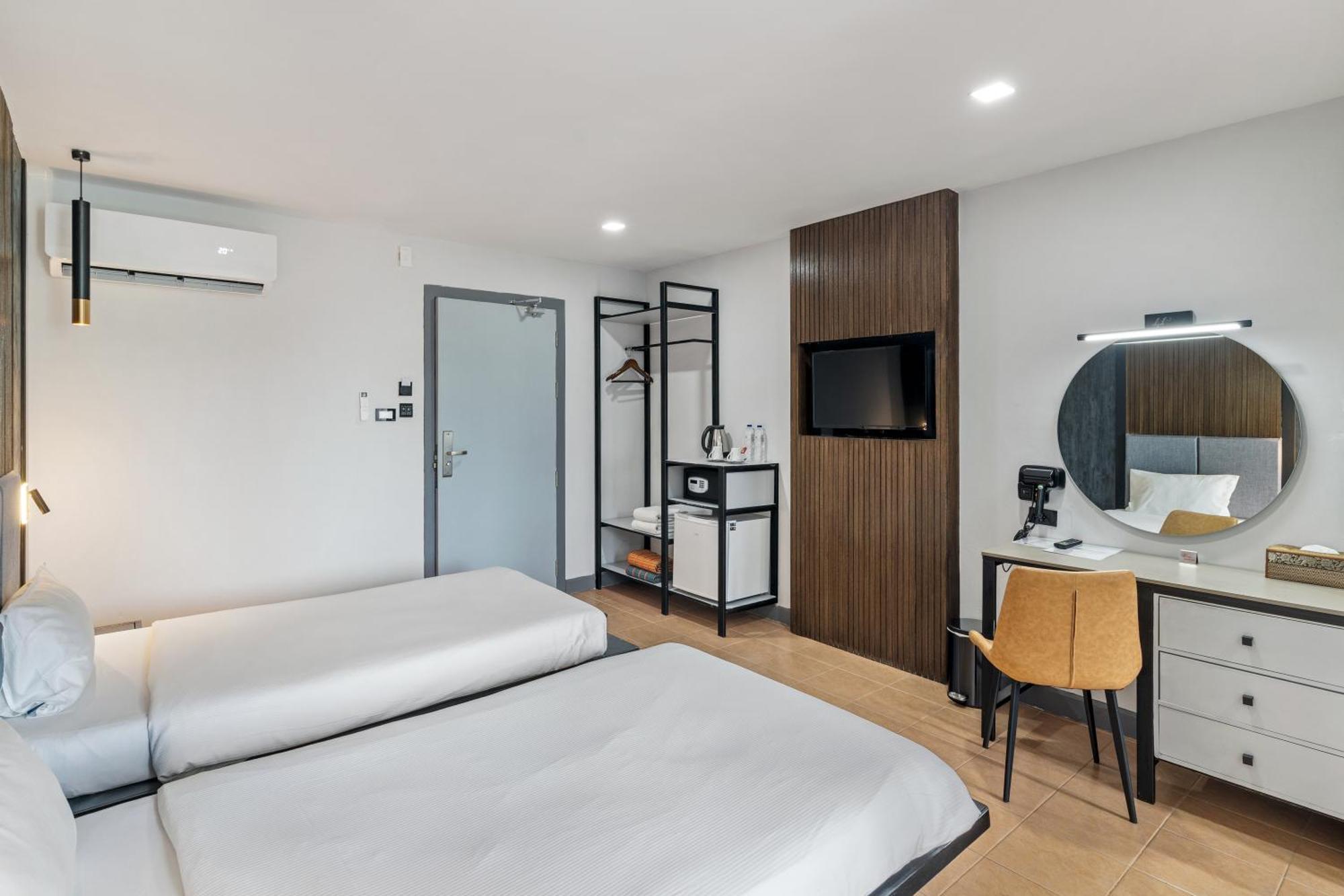 Tuana Hotels The Phulin Resort Karon Екстер'єр фото
